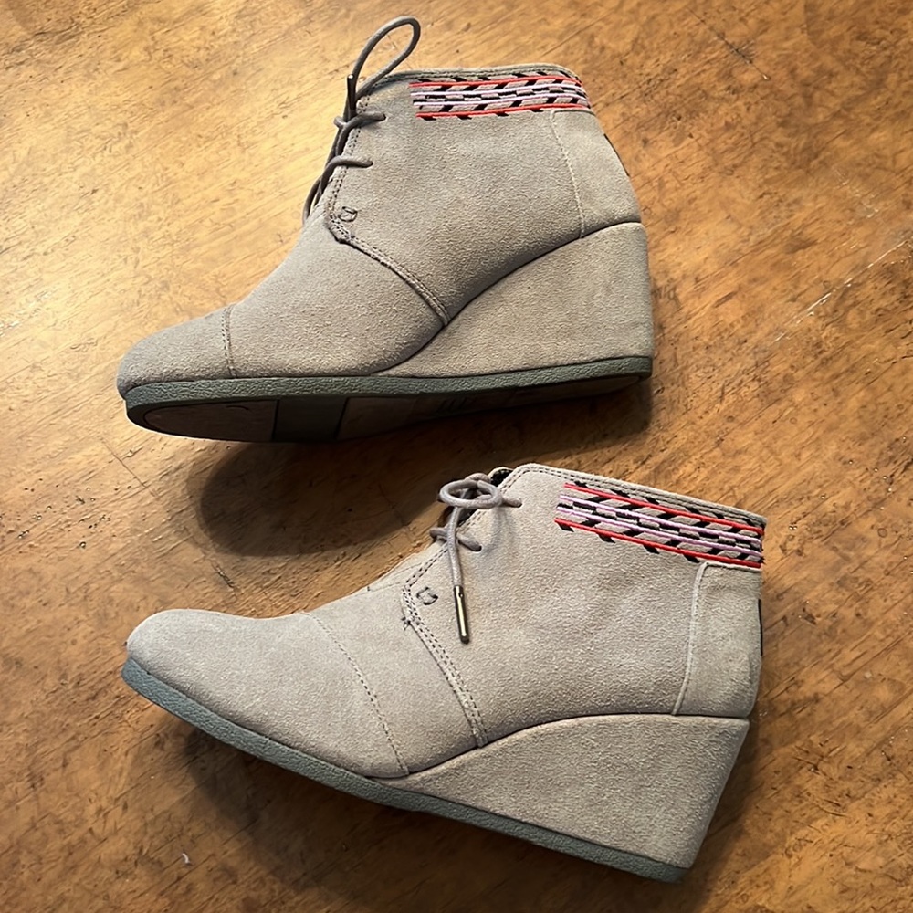 Toms Wedge Bootie